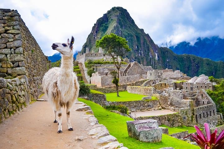 7-Day Private Cusco to Machu Picchu: Rainbow Mountain, Humantay Lake & Sacred Valley