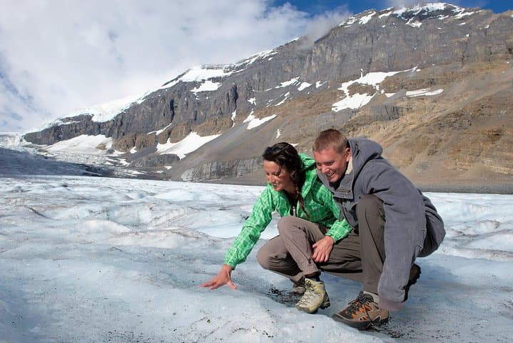 Lake Louise to Jasper: Icefields Parkway Glacier Adventure photo 5