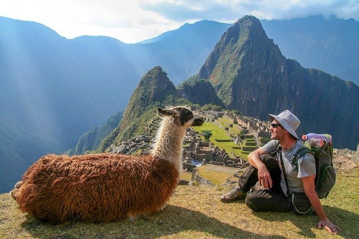 6-Day Cusco to Machu Picchu & Rainbow Mountain Private Tour — Itinerary, Altitude Tips, and What to Expect