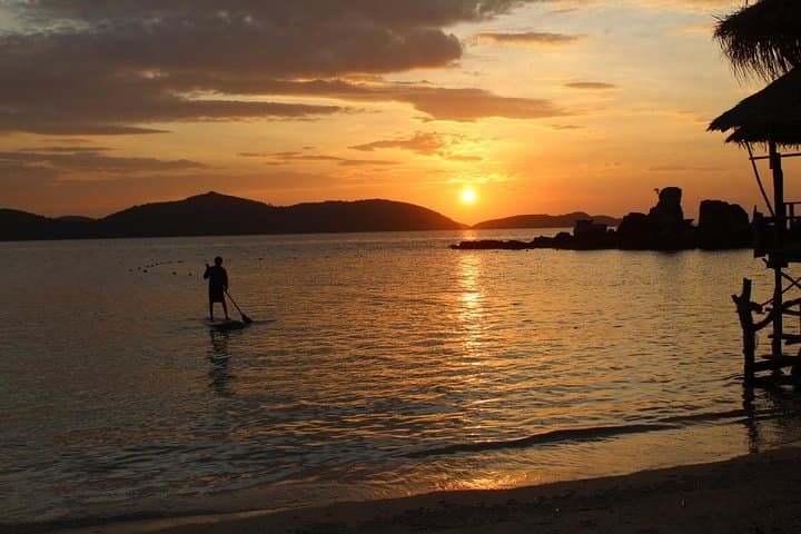 Private Phi Phi Islands Sunrise Speedboat Charter from Phuket
