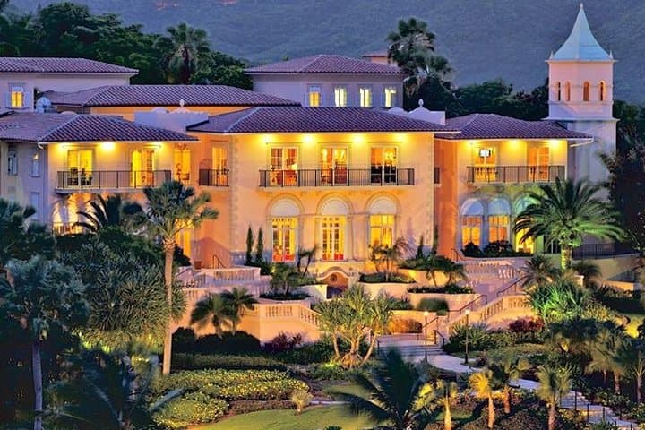 Private Airport Transfer: Cyril E. King Airport to Ritz-Carlton Elysian, St. Thomas
