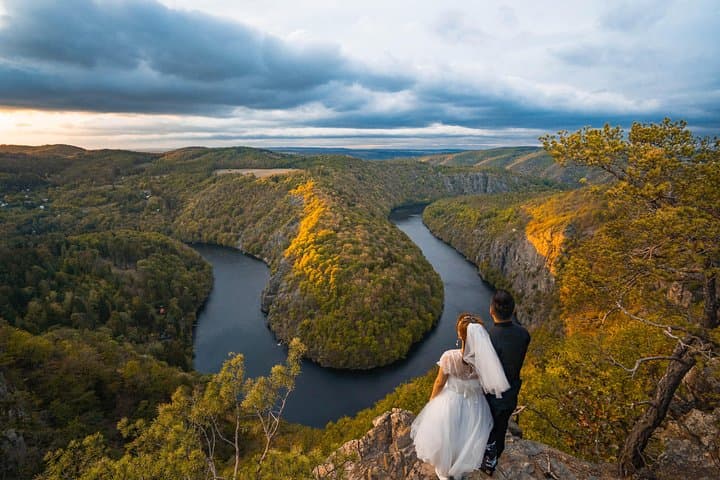 Sunset at Czech Horseshoe Bend: Viewpoint Maj Day Trip from Prague photo 2