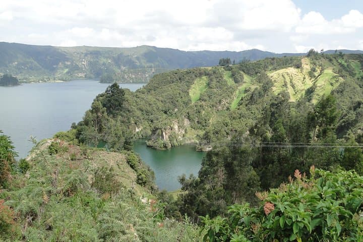 Two-Day Lake Wenchi & Menagesha Forest Tour from Addis Ababa — Crater Lake, Hot Springs & Endemic Birds photo 5