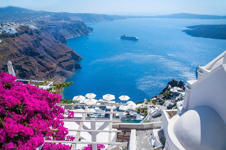 Discover Santorini in a Day: Private 6-Hour Island Tour Guide photo 3