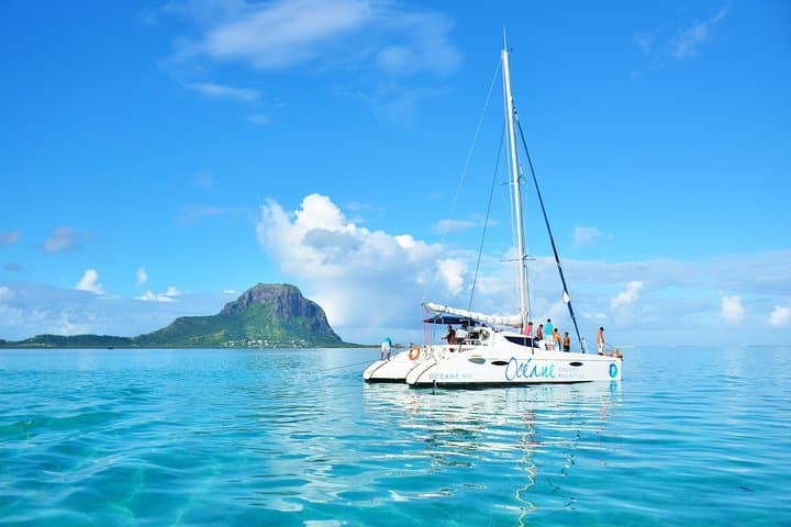 Full-Day Shared Catamaran Cruise to Île aux Bénitiers & Dolphin Watch — Tamarin, Mauritius photo 3
