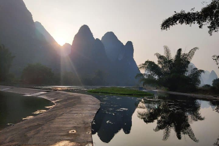 Self-Guided Yangshuo 2-Day: Yulong Bamboo Boat, Xianggong & Xingping photo 3
