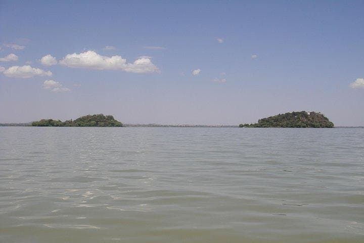 Lake Tana Monasteries and Blue Nile Falls: Full-Day Trip from Bahir Dar