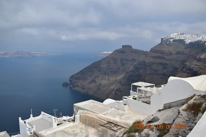 6-Hour-Private-Santorini-Caldera-Tour-Fira-to-Oia photo 6