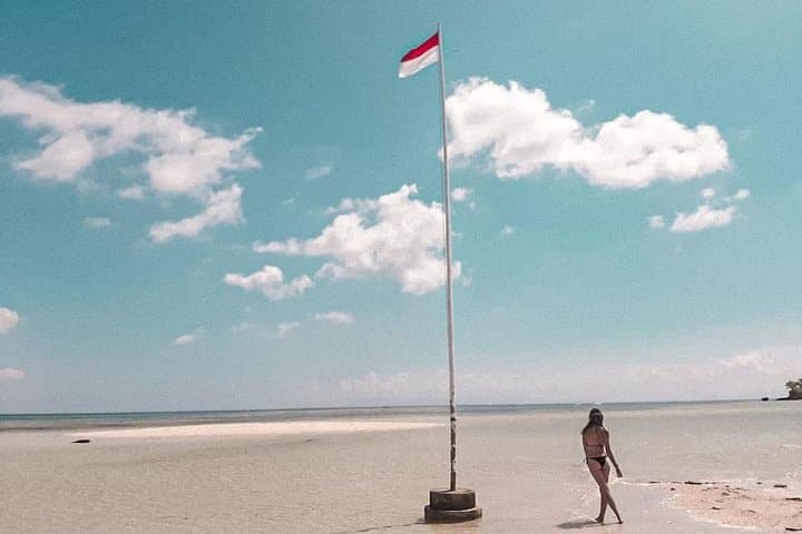 Lombok Pink Beach Boat Trip: Full-Day Snorkeling to Tangsi Beach & Gili Islands photo 6