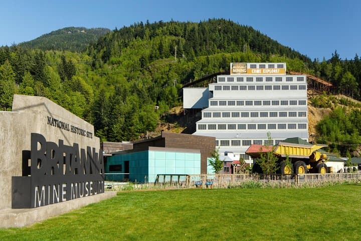 Sea to Sky Private Tour from Vancouver: Gondola, Shannon Falls & Britannia Mine photo 5