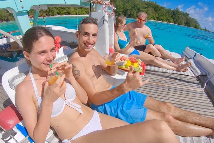 Half-Day Moorea Snorkel & Sail: Catamaran Taboo Lagoon Cruise photo 3