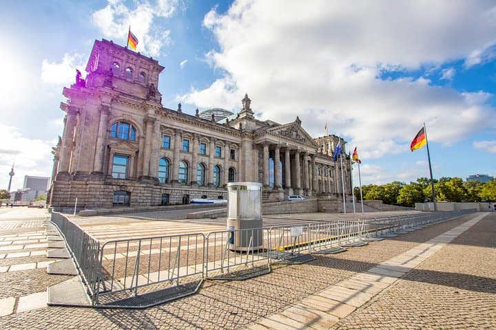 Majestic Berlin Mitte Walking Tour with a Local photo 4