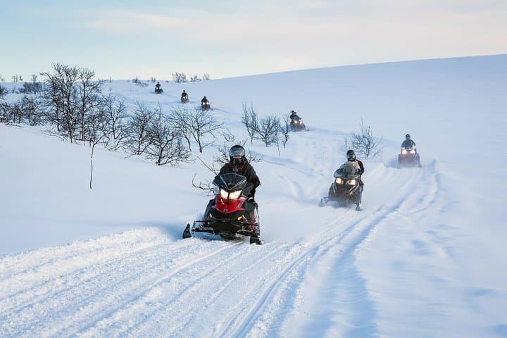 Snowmobile Safari on Finnmarksvidda Plateau — Alta Arctic Snowmobile Tour photo 1