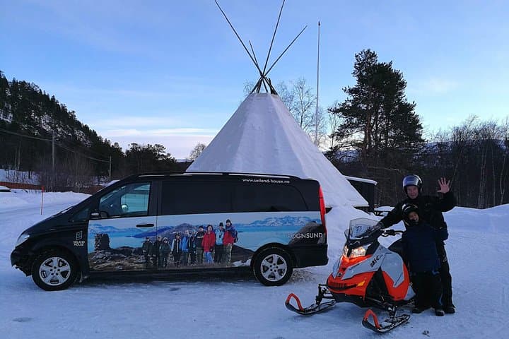 Snowmobile Safari on Finnmarksvidda Plateau — Alta Arctic Snowmobile Tour photo 2