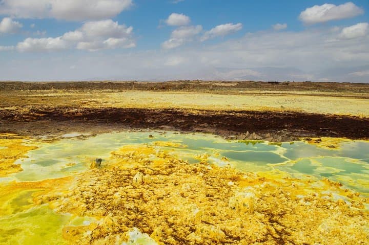 Dallol Day Trip — Explore the Danakil Depression's Sulfur Fields