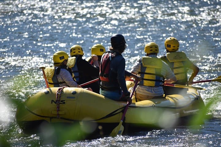 Rogue River Rafting Near Ashland: The Family-Friendly Rogue Valley Rapid Run photo 5