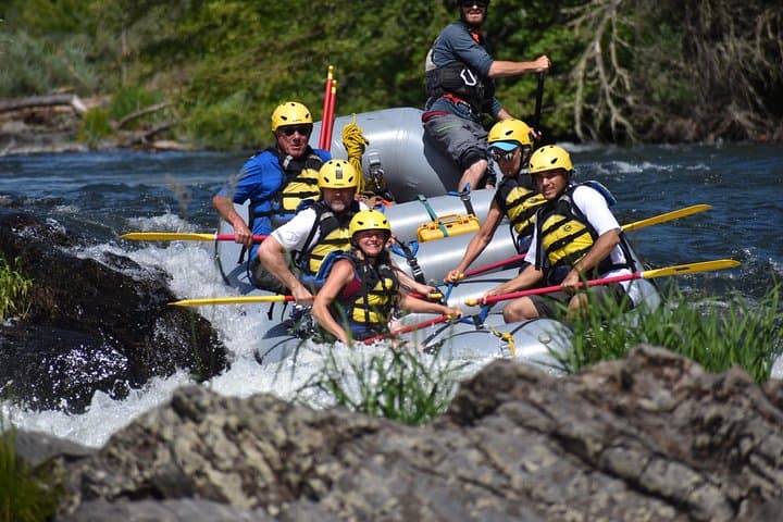 Rogue River Rafting Near Ashland: The Family-Friendly Rogue Valley Rapid Run photo 4