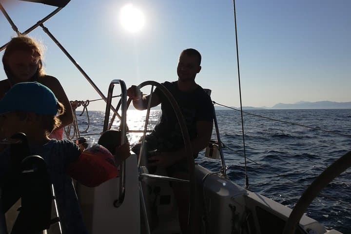 Sail the Dalmatian Islands: Day Trip from Tučepi to Hvar and Brač photo 2