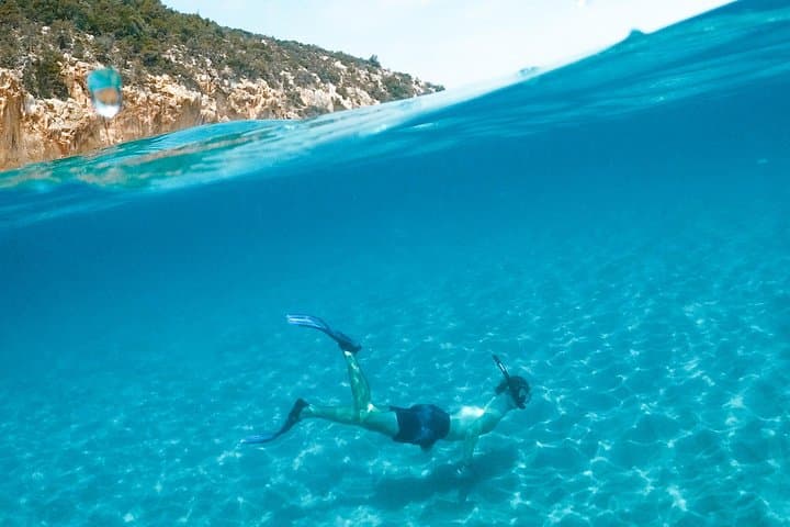 Roatan West End Boat and Snorkel: Blue Channel, Aquarium & Turtle Crossing photo 3