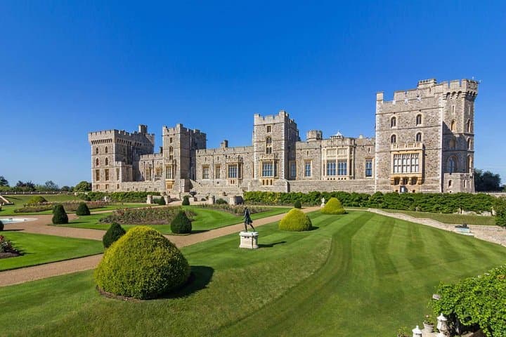Heathrow to Dover via Windsor Castle – Private Airport Transfer with Castle Visit photo 3