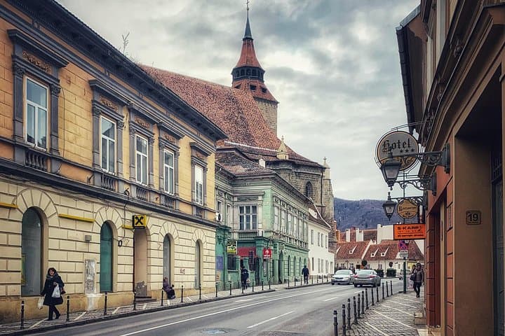 Two-Day Transylvania Tour from Bucharest: Peles, Bran and Brasov Highlights
