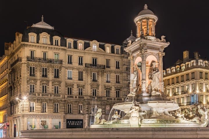 Lyon Street Art & Culture Walking Tour with a Local photo 3