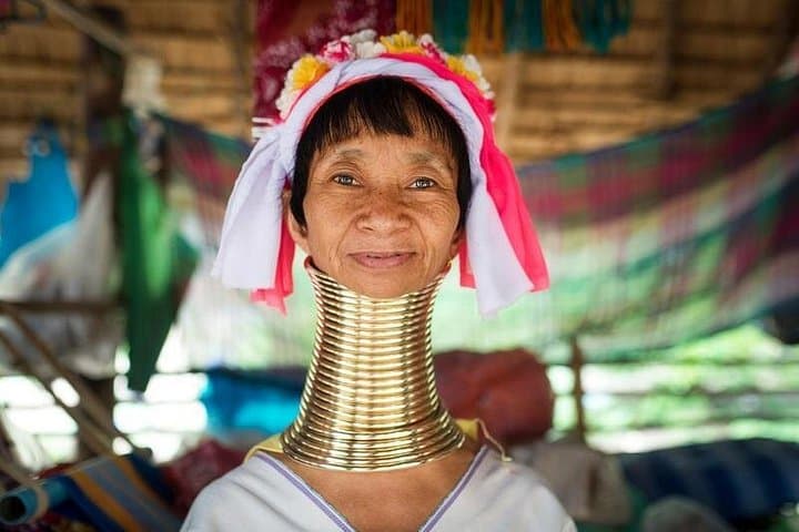 Chiang Mai to Chiang Rai: White Temple, Blue Temple & Long Neck Tribe Private Day Tour photo 1