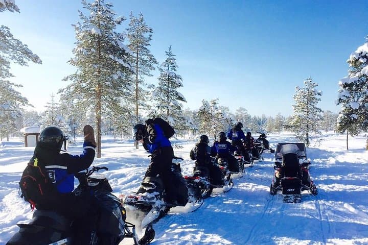Four-Day Lapland Group Adventure: Husky Safaris, Snowmobiles & Arctic Circle photo 3