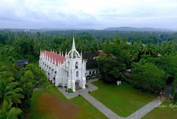 North Goa Full-Day Sightseeing: Forts, Beaches & Historic Churches photo 4