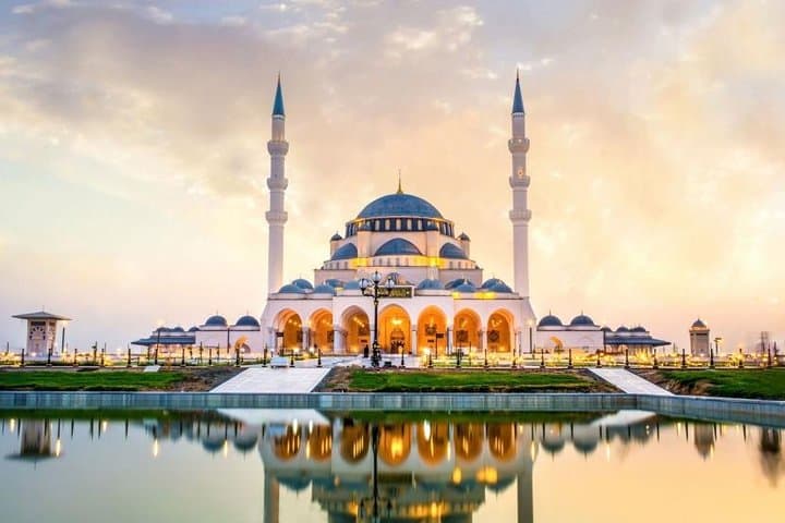 Sharjah Creative City Tour: Blue Souk, Heritage & Eye of the Emirates