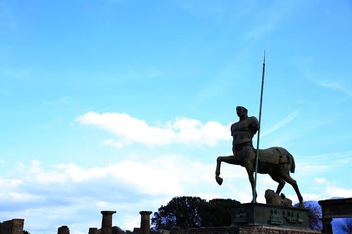Skip-the-Line Best of Pompeii: One-Day Private Guided Tour photo 2