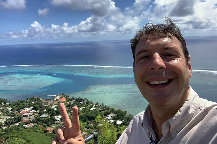 Moorea 4WD Morning Adventure: Magic Mountain, Belvedere Lookout & Bubbly photo 6
