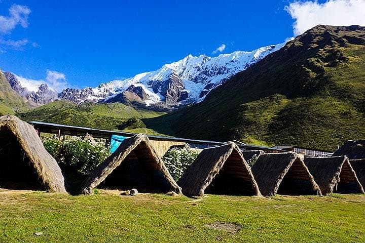 Humantay Lagoon Day Hike from Cusco: Private Guided Trek to the Turquoise Lake photo 2
