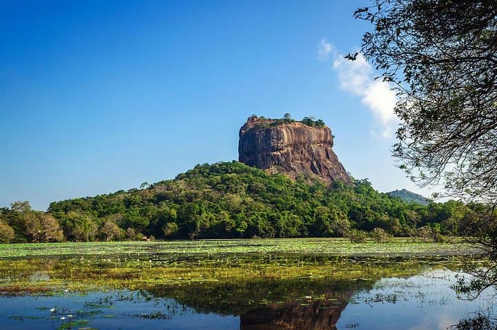 Private Sri Lanka Tour: Kandy, Sigiriya, Galle & Bentota (6 Nights)