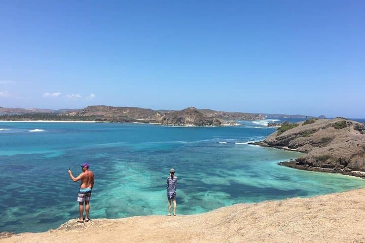 Private Lombok Car Hire with Driver & Fuel Included — 8–10 Hour Flexible Tours photo 2