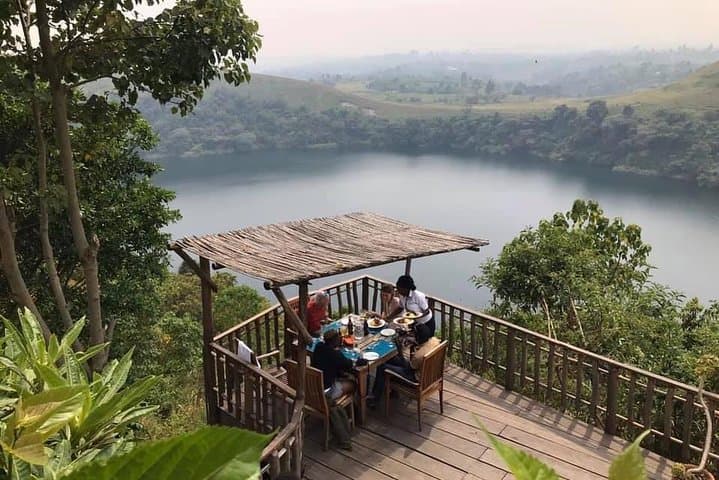 Gorilla and Chimp Experience Holiday: Trek Uganda's Primate Forests photo 4
