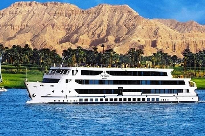 10-Day Egypt and Red Sea: Pyramids, Nile Cruise & Hurghada Beaches