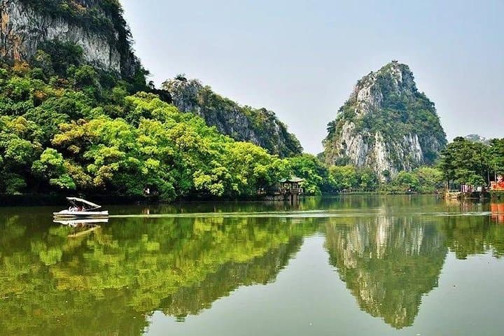 Seven Star Crag & Dinghu Mountain Day Tour from Guangzhou — Lakes, Caves and Ancient Forests photo 5
