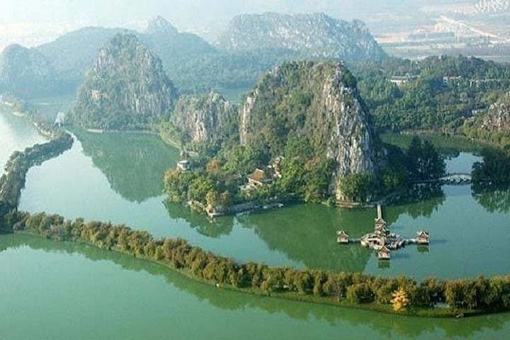 Seven Star Crag & Dinghu Mountain Day Tour from Guangzhou — Lakes, Caves and Ancient Forests photo 2