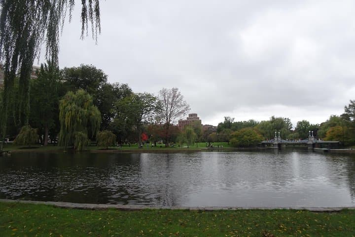 Boston Back Bay Self-Guided Walking Tour & Scavenger Hunt