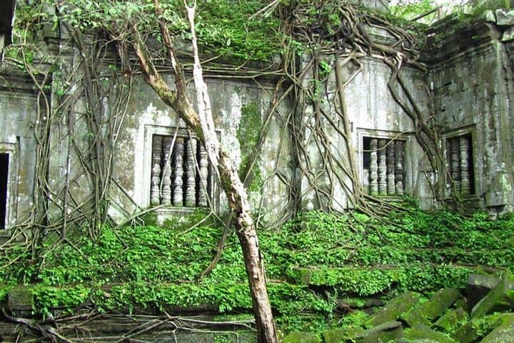 Phnom Kulen & Beng Mealea: Waterfalls, 1000 Lingas and a Jungle Temple Day Tour photo 4