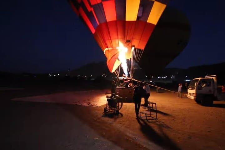 Hot Air Balloon Over Luxor: Sunrise Flight Above Ancient Monuments photo 3