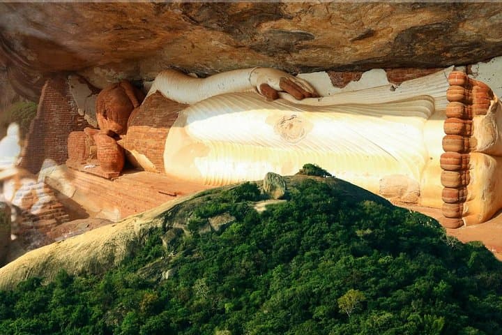 Pidurangala Rock Day Tour from Colombo — Hike, Temple & Panoramic Views photo 3