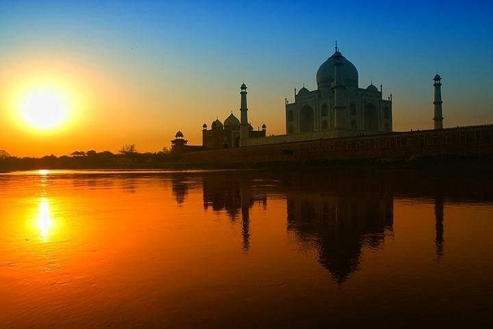 Golden Triangle plus Varanasi: Sunrise Taj, Ganges Dawn Boat & Historic Cities in 6 Days photo 3