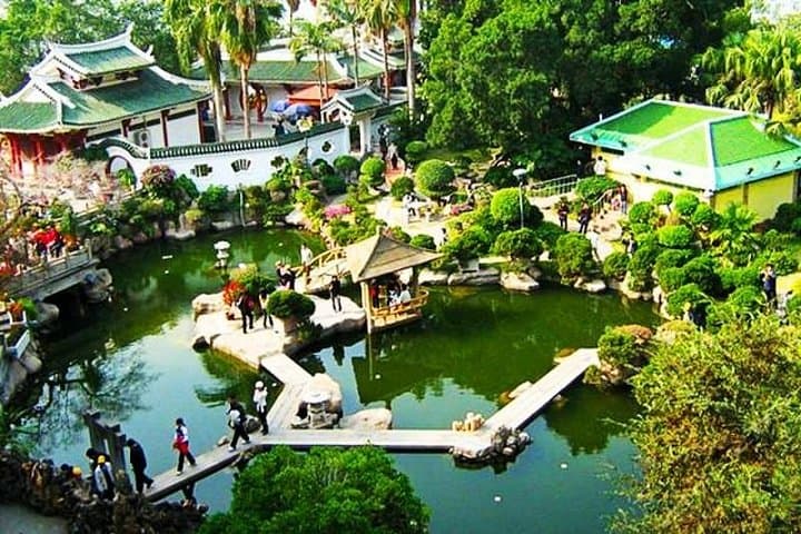 Xiamen Private Day Tour: Gulangyu Island & Xiamen Botanic Garden photo 2
