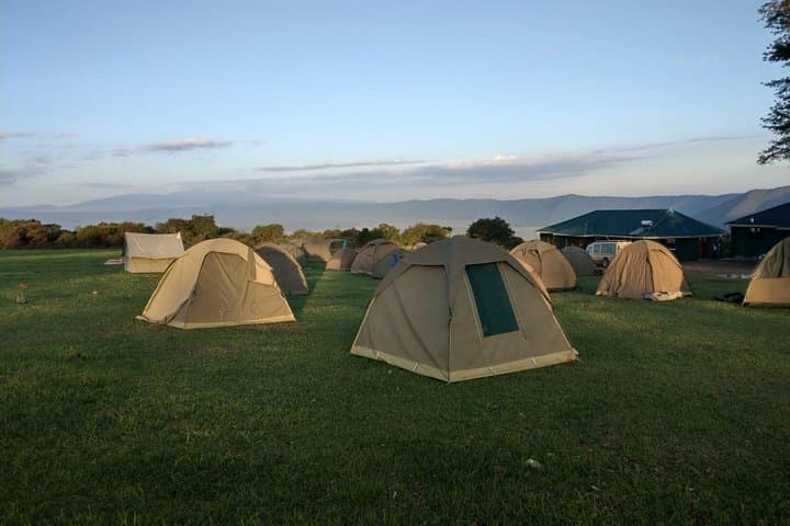 4-Day Serengeti, Tarangire & Ngorongoro Wildlife Safari photo 1