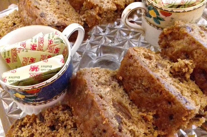 Cardiff Castle to Cardiff Market: 2.5‑Hour Walking & Tasting Tour photo 3