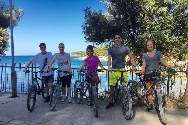 Pula Seaside Bike Adventure: Cliffs, Coves and Sea Cave Swim photo 2