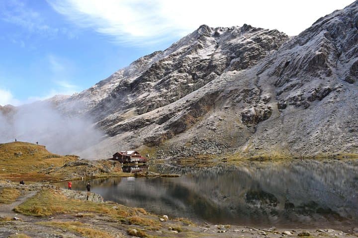 Scenic Romania 8-Day Tour from Budapest: Castles, Carpathians & UNESCO Monuments
