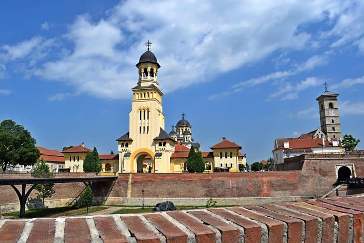 8-Day Romania from Cluj: Castles, Painted Monasteries & the Turda Salt Mine photo 3